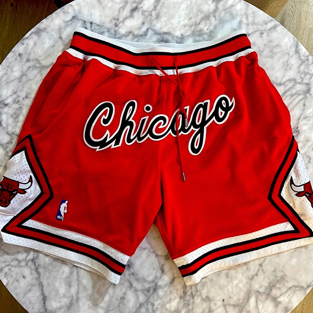 Mitchell & Ness Just Don Chicago Bulls short used excellent condition men Large